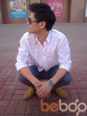  ,   Medet, 33 ,   