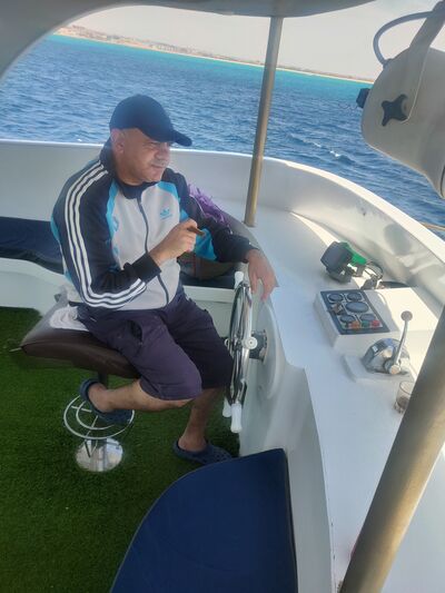  ,   Hany, 49 ,   ,   , c , 