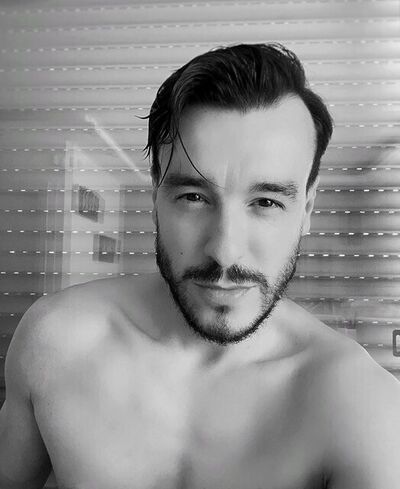  -,   Gabriel, 37 ,   ,   , c 