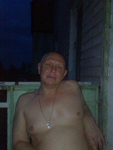  ,   Oleg, 52 ,   