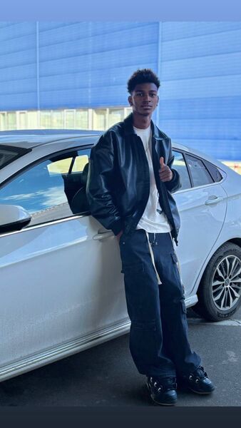  ,   Aziz, 25 ,   ,   