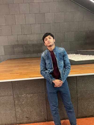  ,   Timur, 21 ,   ,   