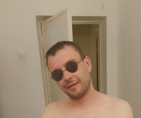  ,   Volter, 37 ,   ,   