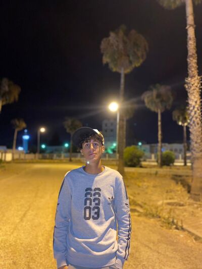  ,   Moemen, 20 ,   ,   
