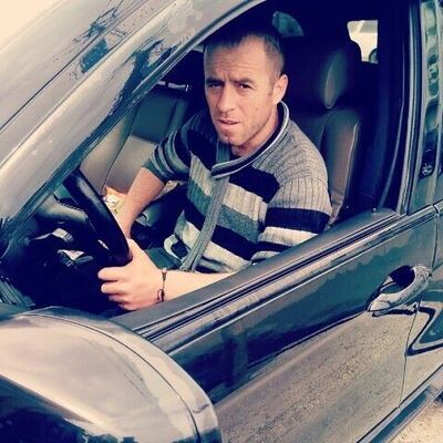  ,   Aleksandre, 40 ,   ,   