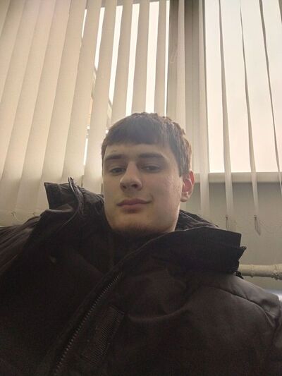  ,   Artur, 28 ,   ,   , c 