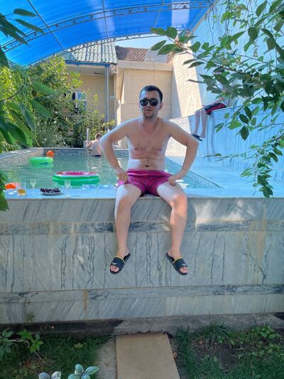  ,   Doniyor, 33 ,   ,   