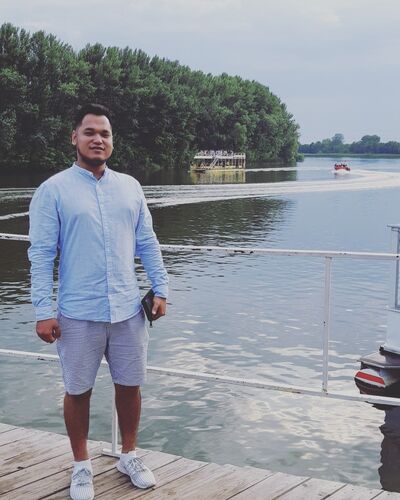  ,   Kyle, 32 ,   ,   , c 