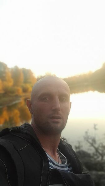  ,   Denis, 41 ,   ,   , 