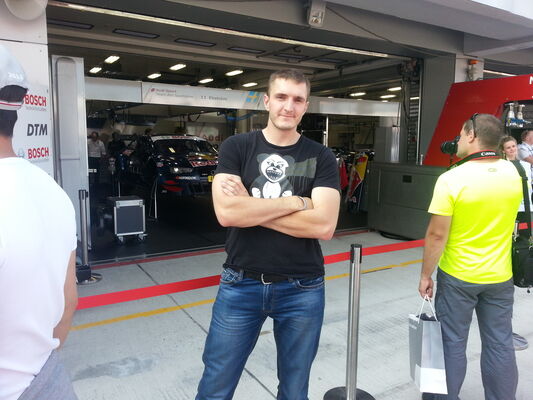  ,   Yaroslav, 37 ,   ,   , c 