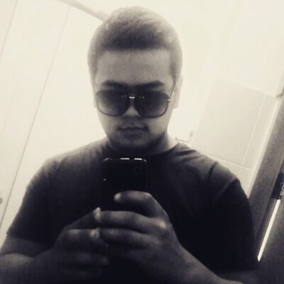  ,   Xusan, 32 ,   