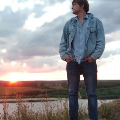   ,   Ilya, 33 ,   ,   