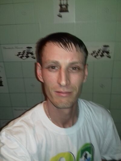  ,   Oleg, 42 ,   