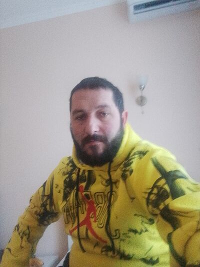  ,   Sergei, 46 ,   c 