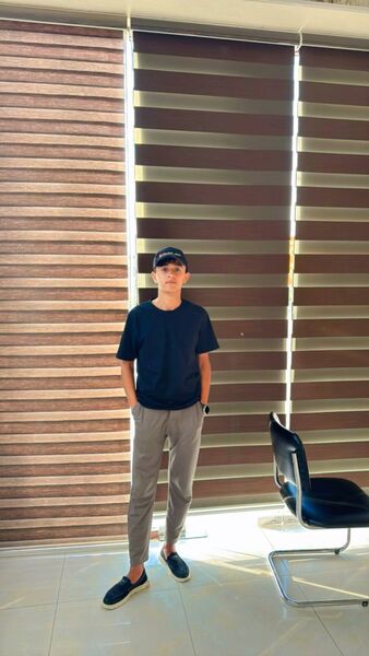  ,   Navruzbek, 20 ,   ,   