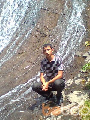  ,   Narek, 32 ,   
