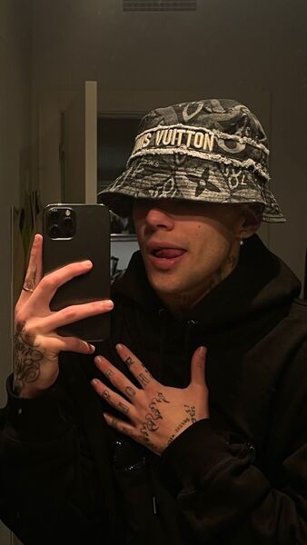  ,   , 24 ,   ,   
