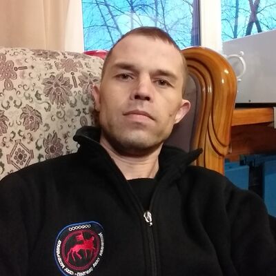  ,   Pavel, 40 ,  