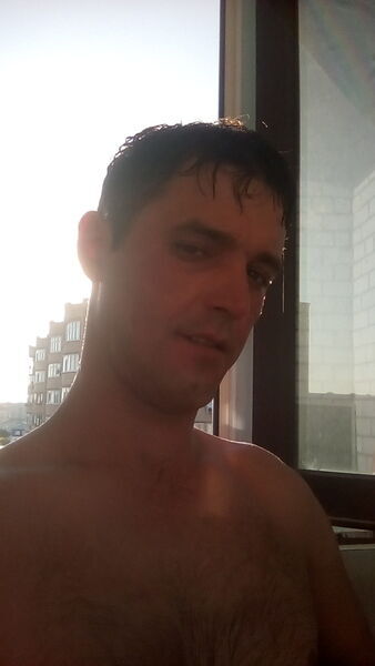  ,   Stas, 42 ,   