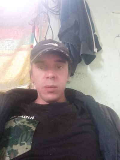  ,   Sergei, 32 ,   ,   