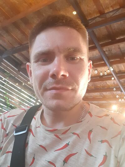  ,   Anton, 37 ,   ,   , c 
