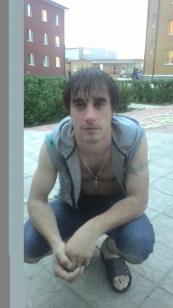  ,   Alex, 35 ,   