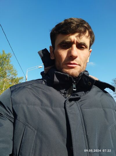  ,   Amirjon, 36 ,   ,   
