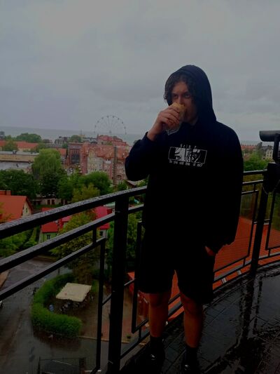  -,   , 21 ,   ,   