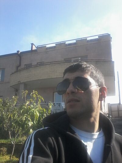  ,   Karen, 33 ,   ,   , c 