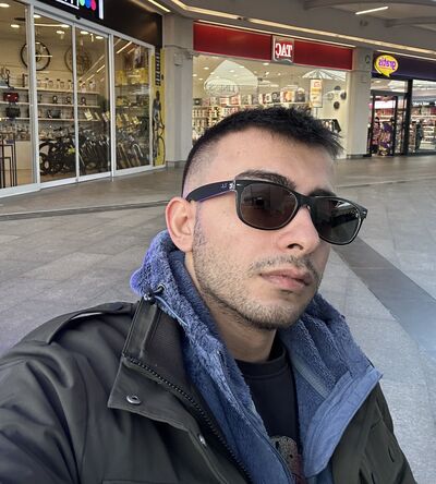  ,   Mertcan, 25 ,   ,   