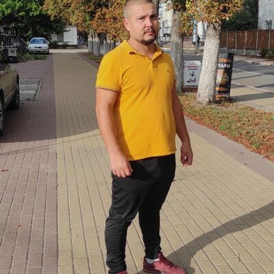  ,   Mykola, 37 ,   ,   