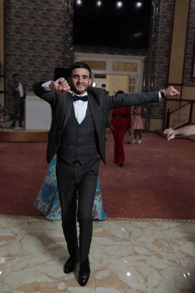  ,   Zaur, 37 ,   ,   , c , 