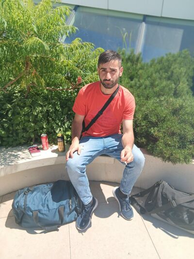  ,   Tazo, 28 ,   ,   