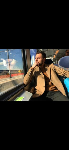  ,   Mikhail, 27 ,   ,   