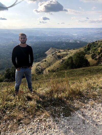  ,   Albert, 33 ,   ,   