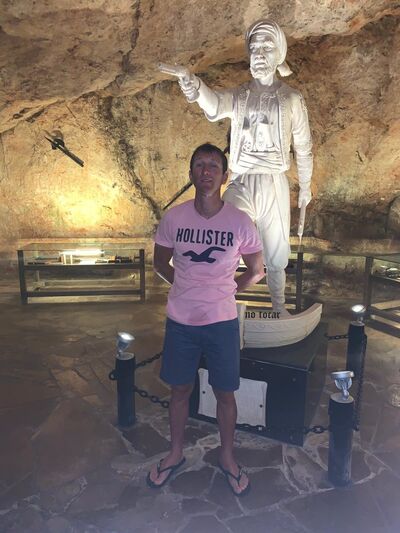  ,   Ruslan, 47 ,   ,   , c 