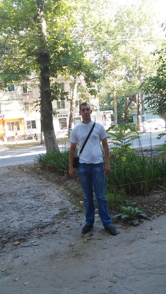 ,   Anton, 32 ,     , c 