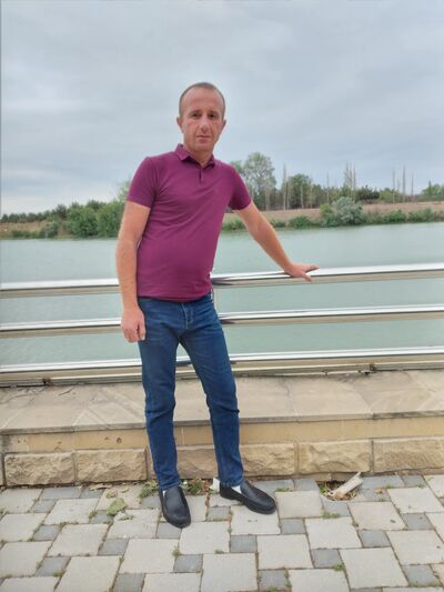  --,   Kolya, 44 ,   ,   
