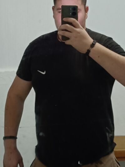  ,   Vlad, 19 ,   ,   