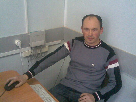  ,   Andr, 44 ,   