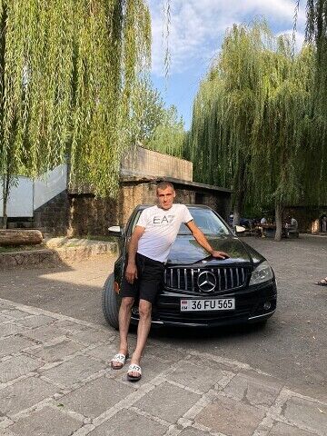  ,   Arman, 45 ,   ,   , c , 