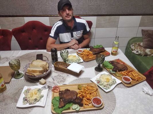  ,   Rahman, 35 ,   ,   
