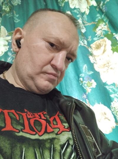  ,   Stas, 43 ,   c 
