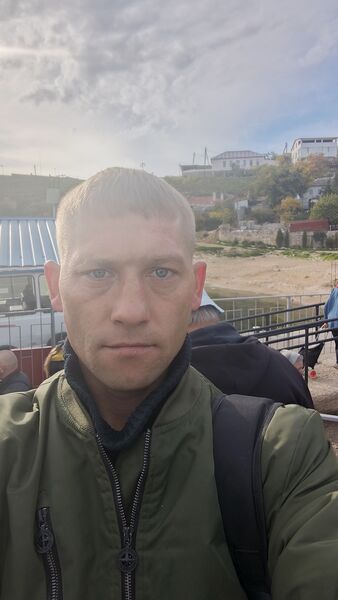  ,   Anton, 42 ,   ,   , c 