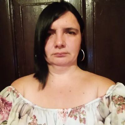  ,   Zorana, 40 ,   ,   