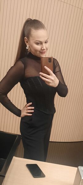  ,   Elena, 40 ,   ,   , c 