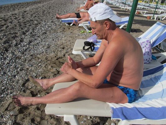  ,   EVGENI, 64 ,   ,   , c 