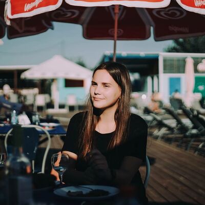  ,   Alina, 19 ,   ,   