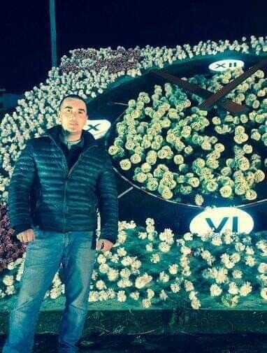  15637836  Nauryzbek, 47 ,    