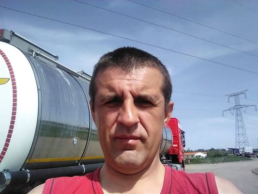  ,   Vitalii, 44 ,   ,   , c , 